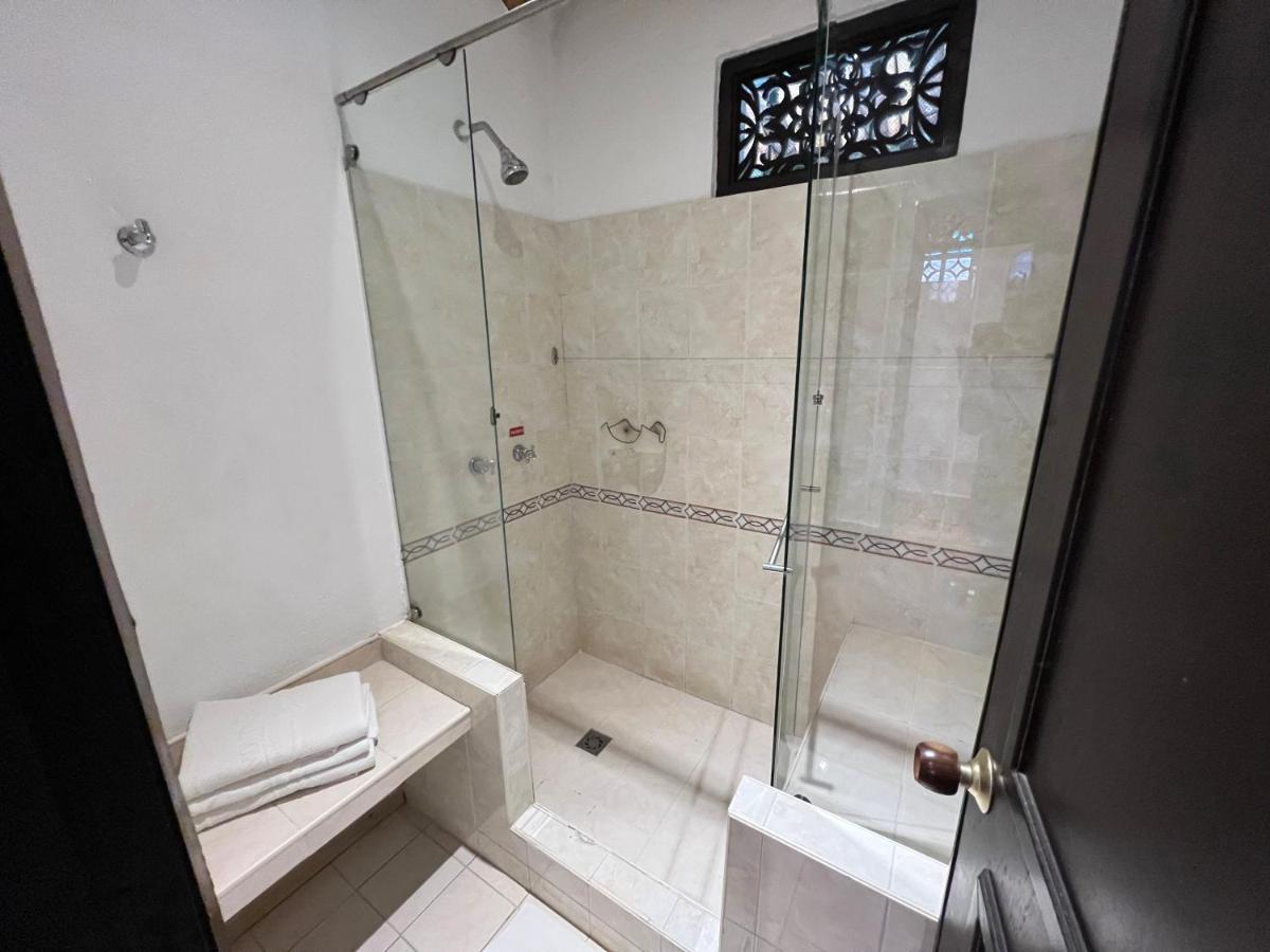 Hotel Campestre Montecarlo Montenegro Bagian luar foto
