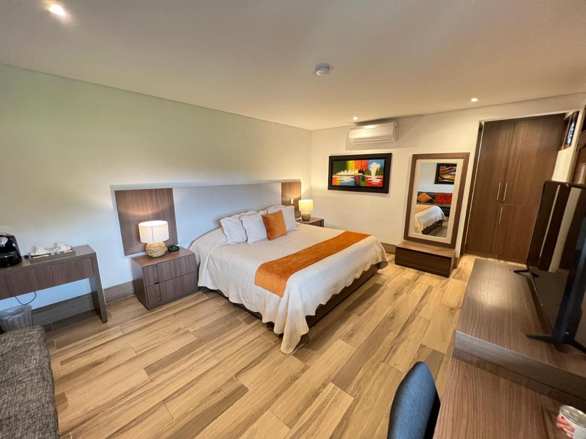Hotel Campestre Montecarlo Montenegro Bagian luar foto